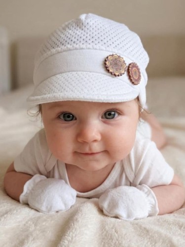 Czapka z daszkiem dla dziewczynki (1).jpg